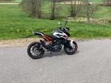 KTM Duke 125