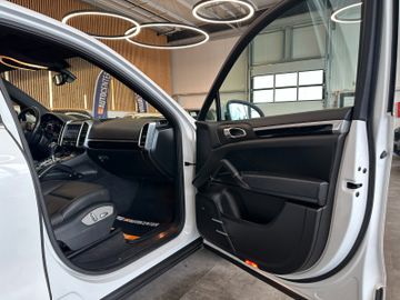 Porsche Cayenne S *3. Hand*Klima*SHZ*Navi*PDC*BOSE*AHK*