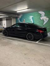 Mercedes-Benz CLA 45 AMG 4MATIC DCT Performance  - Mercedes-Benz CLA 45 AMG: Von Privat