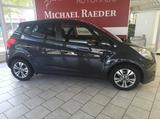 Kia Venga   Dream Team Navi Kamera SHZ - gebrauchte Kia Venga aus dem Jahr 2019