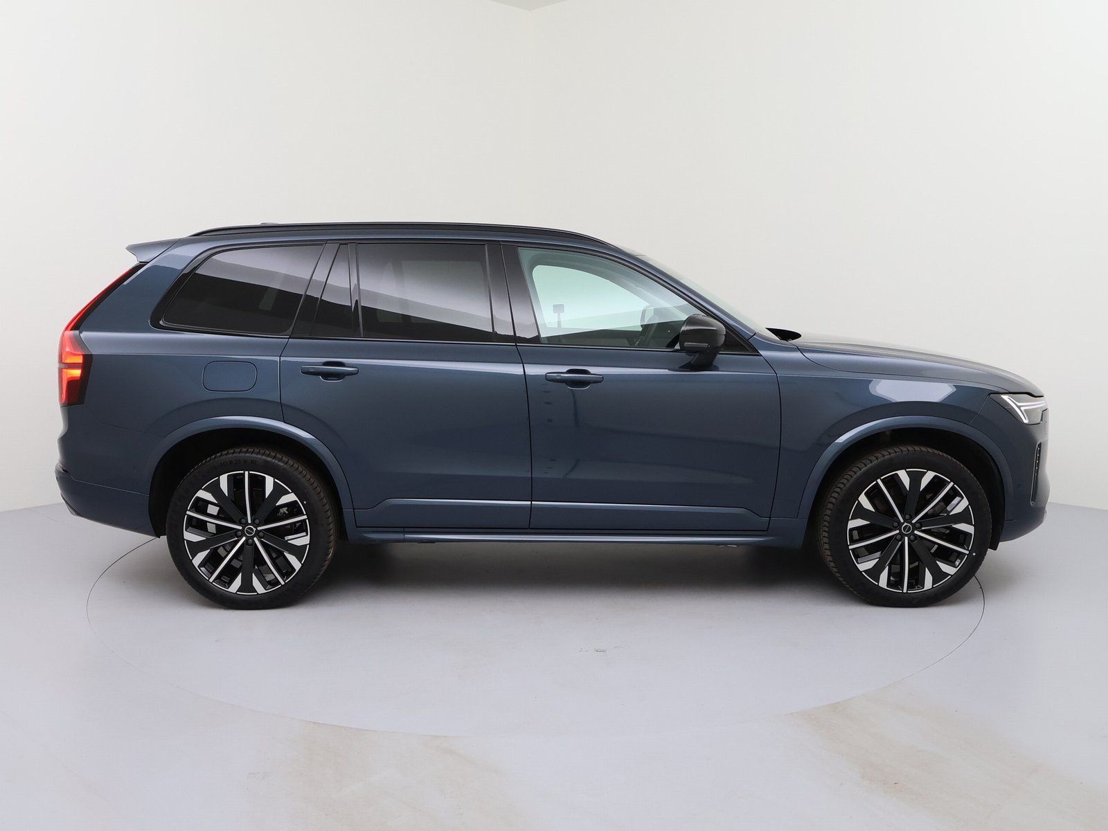 Volvo XC90 T8 Plus Dark Plug-In Hybrid AWD MATRIX-LED foto 4