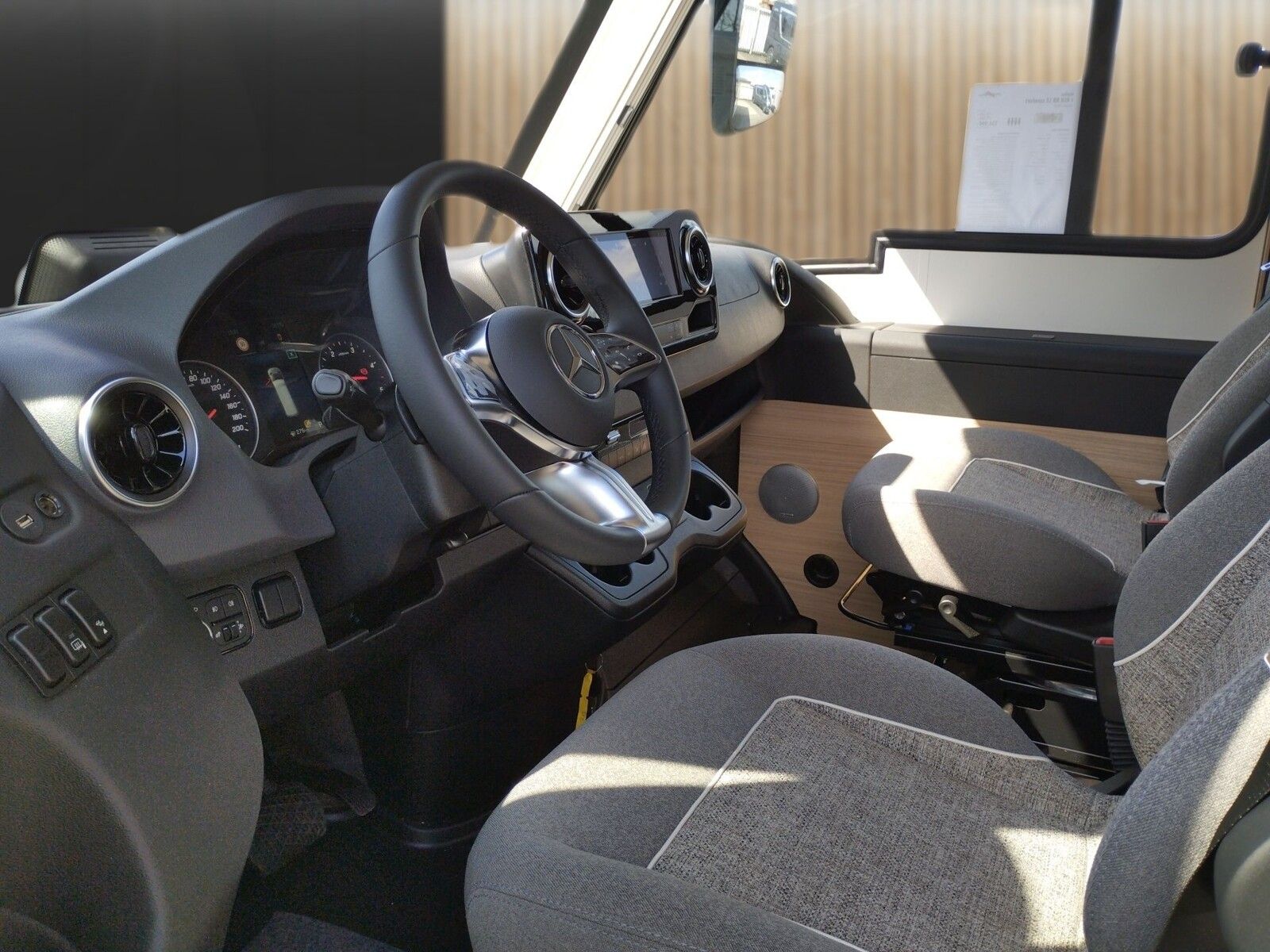 Fahrzeugabbildung Malibu I 450 RB LE comfort Navigation, RFK, TV