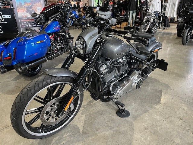 Fahrzeugabbildung Harley-Davidson FXBRS Breakout 114 Jekill 260er umbau