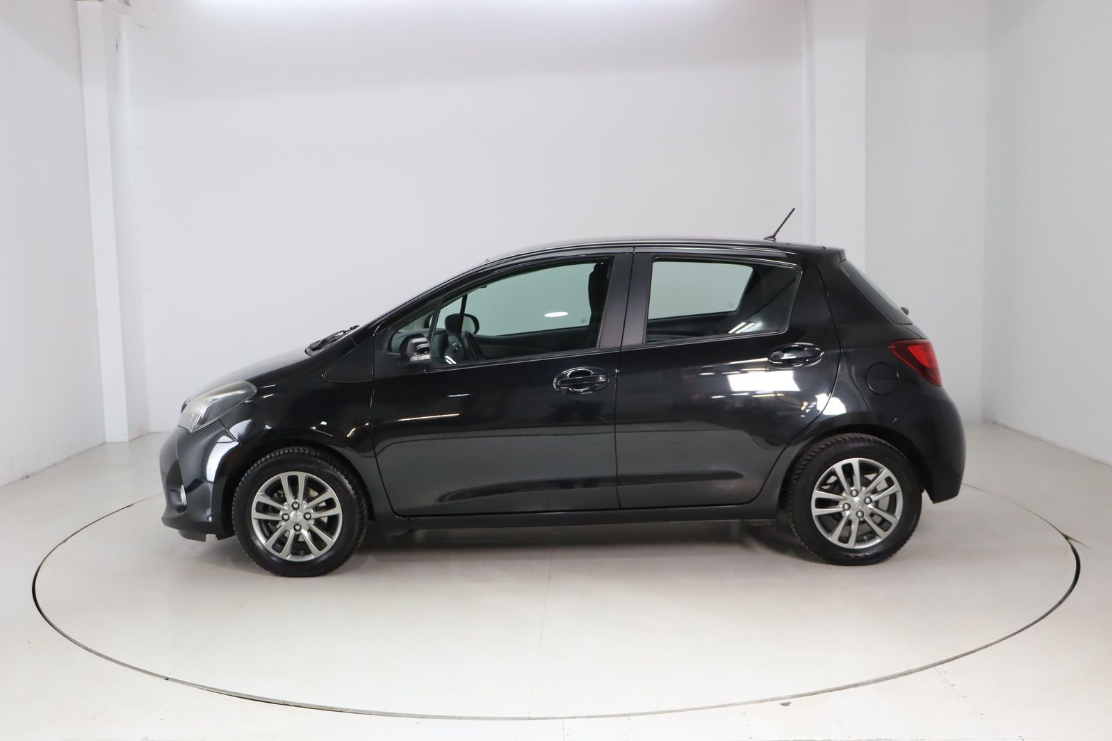 Fahrzeugabbildung Toyota Yaris * RFK * Sitzhzg. * Bluetooth Comfort