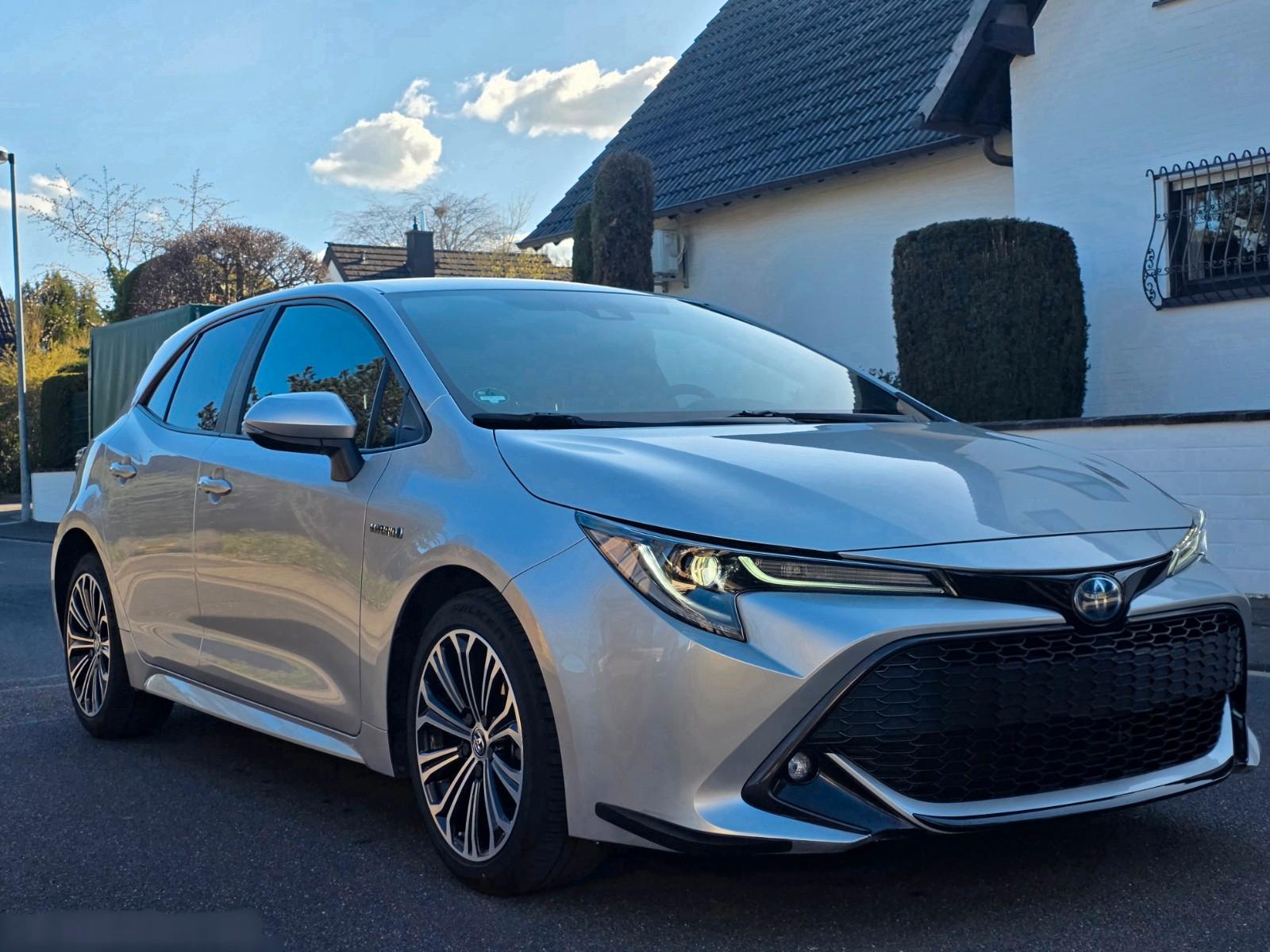 Toyota Corolla Hybrid Club