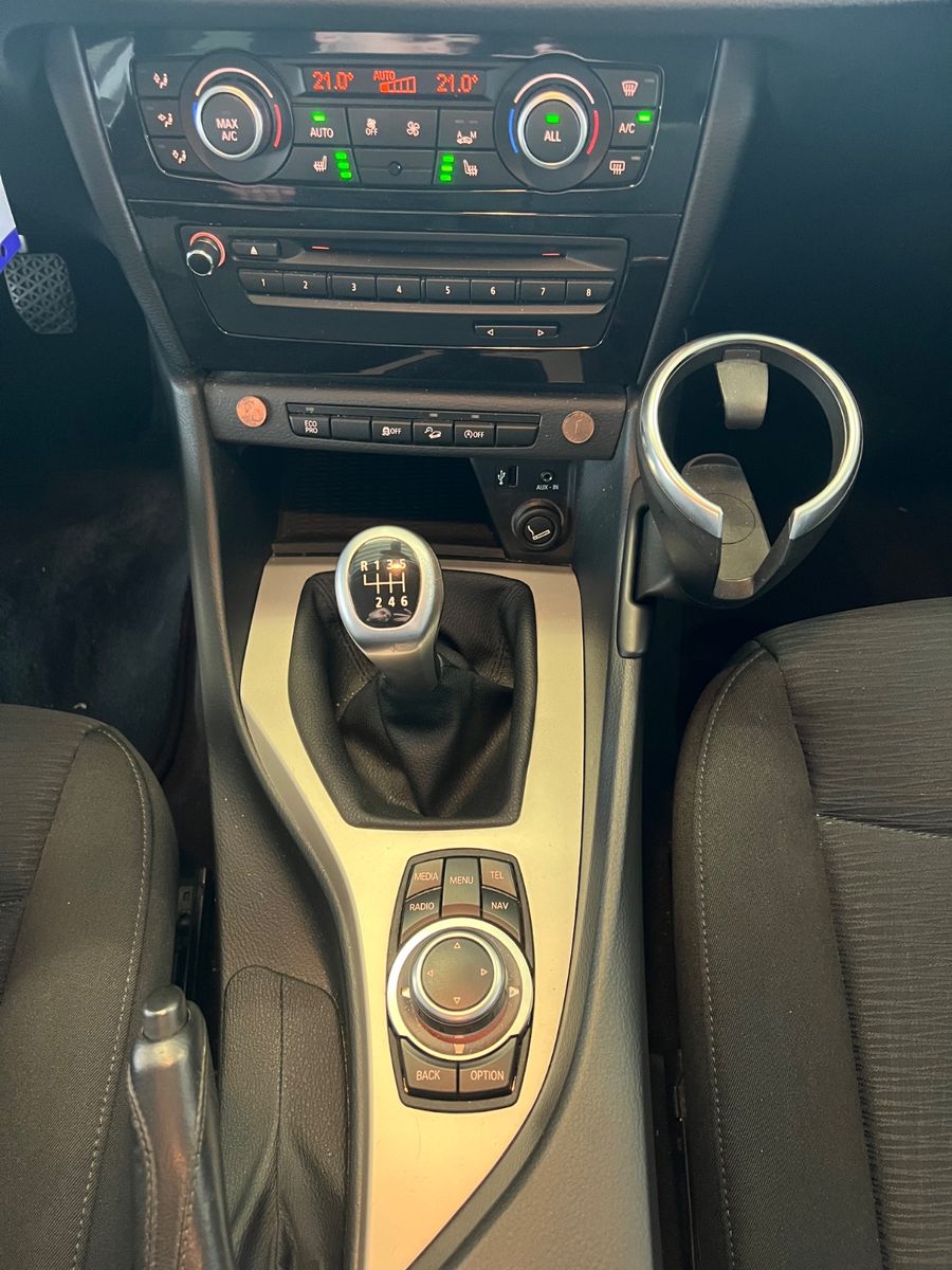 Fahrzeugabbildung BMW X1 18 d xDrive *LED/XENON*NAVI*MEMORY*