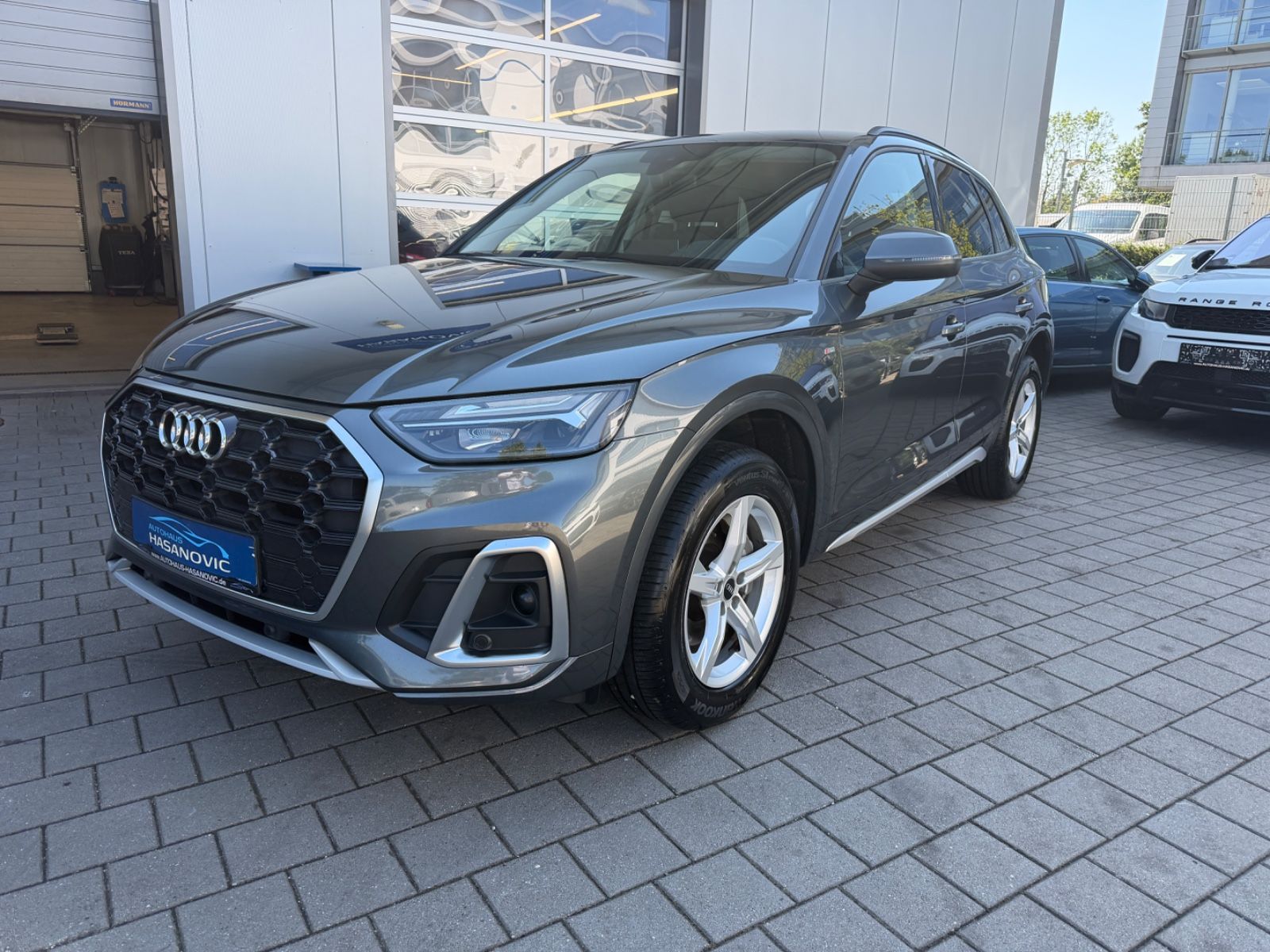 AUDI Q5 40 TDI quattro S line