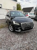 Audi Q2 sport - Audi Q2 sport mit Benzin-Antrieb