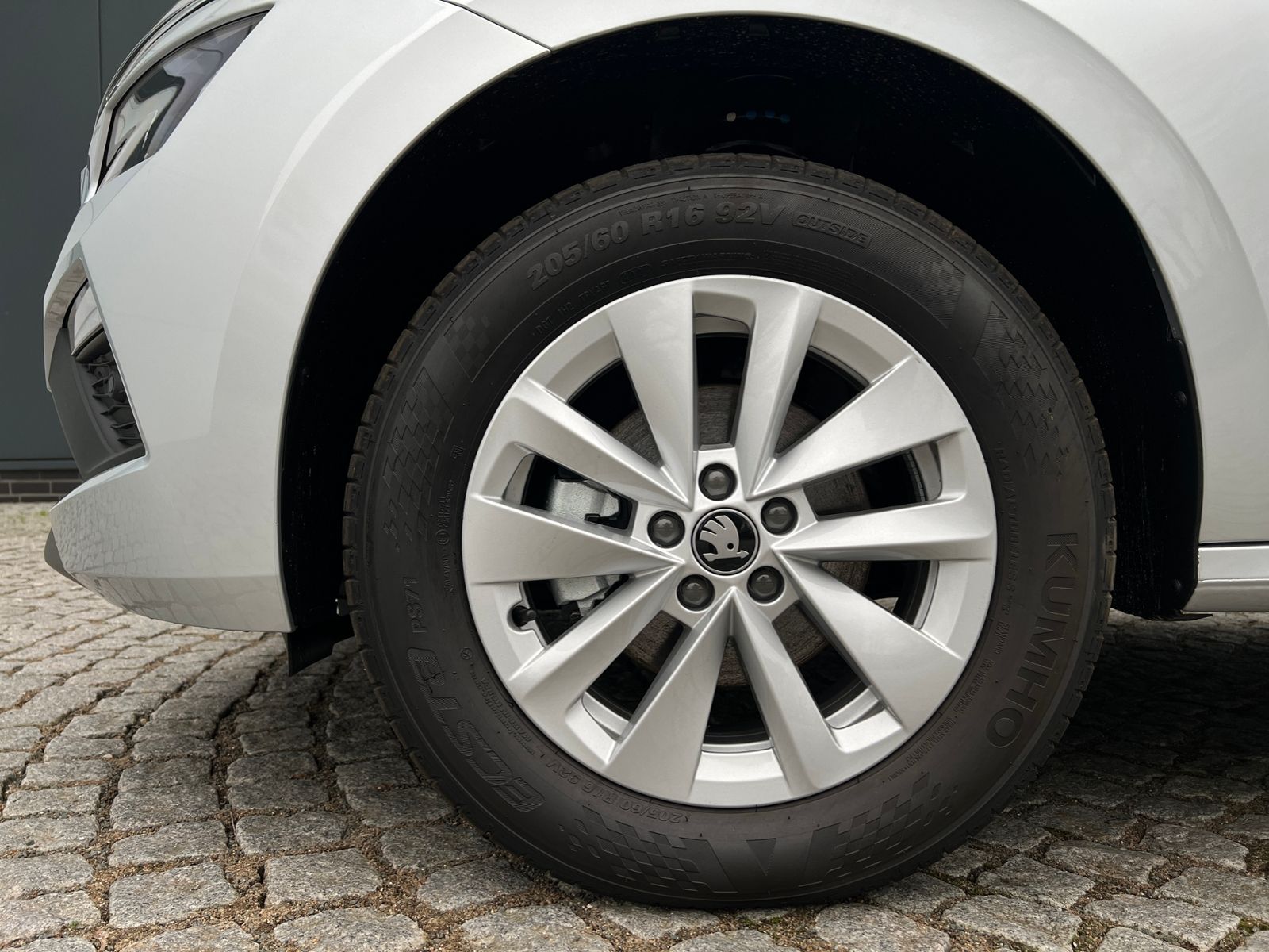 Fahrzeugabbildung SKODA Kamiq Selection 1.0 TSI DSG *LED, ACC, SmartLink