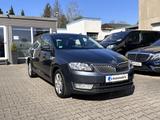 Skoda Rapid 1.6 TDI Ambition PDC - Skoda Rapid: Limousine