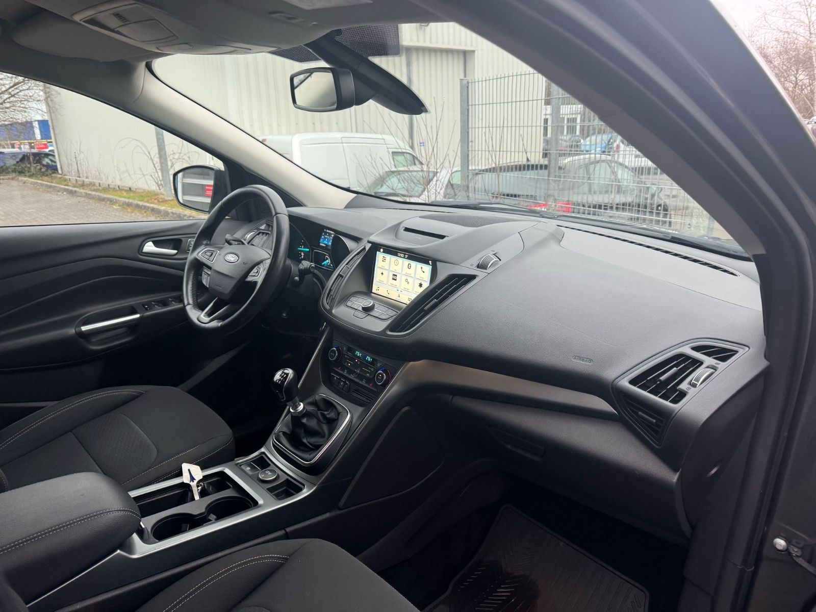 Fahrzeugabbildung Ford Kuga Cool & Connect Navi+LED+Sitzheizung
