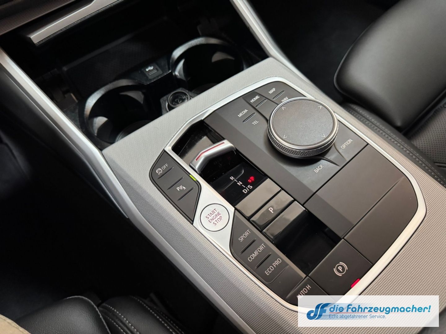 Fahrzeugabbildung BMW 320 d Touring  Navi Digitales Cockpit LED El. He