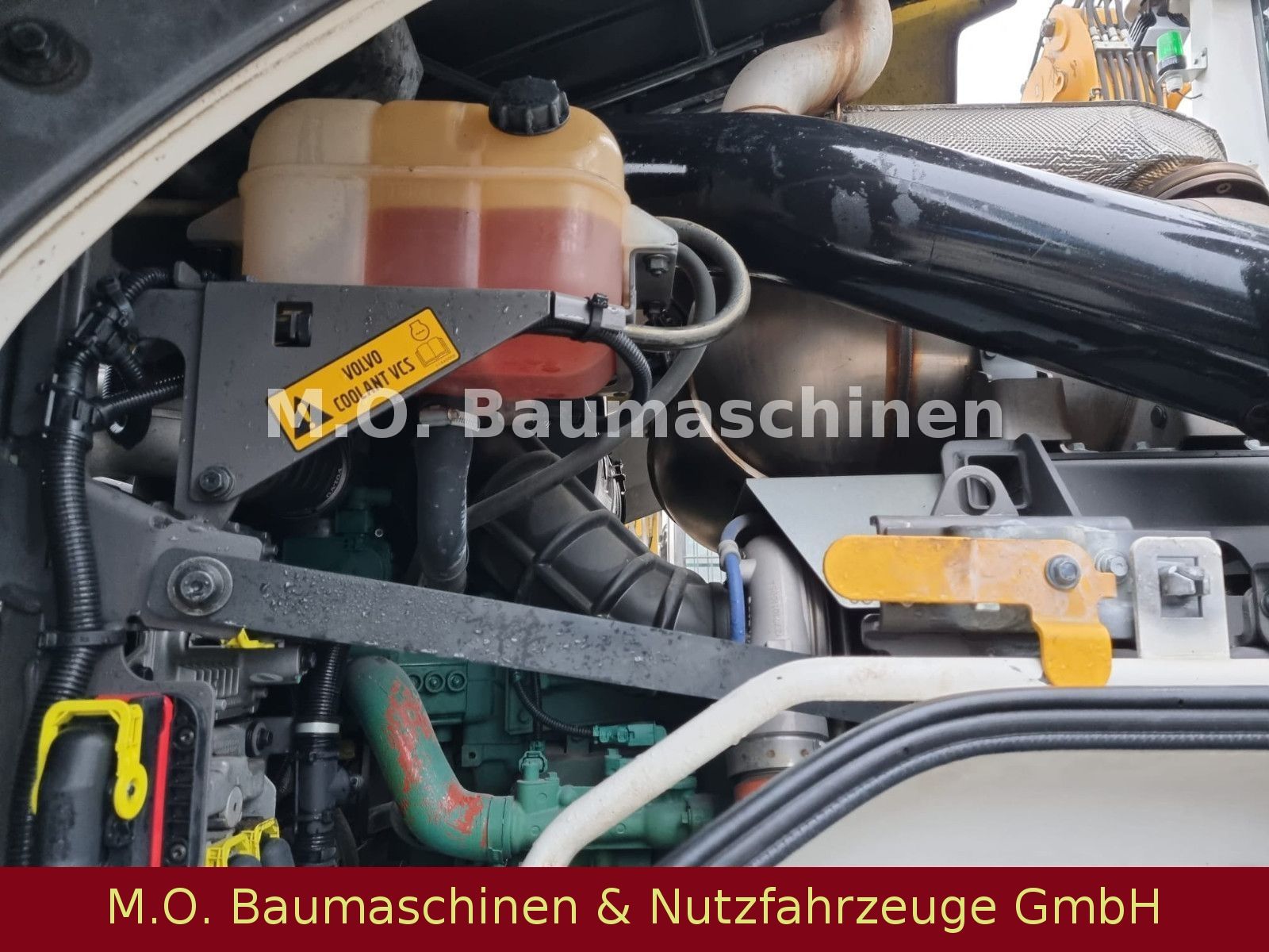 Fahrzeugabbildung Volvo L 120 H /3+4. Steuerkreis / BSS/Hochkippschaufel