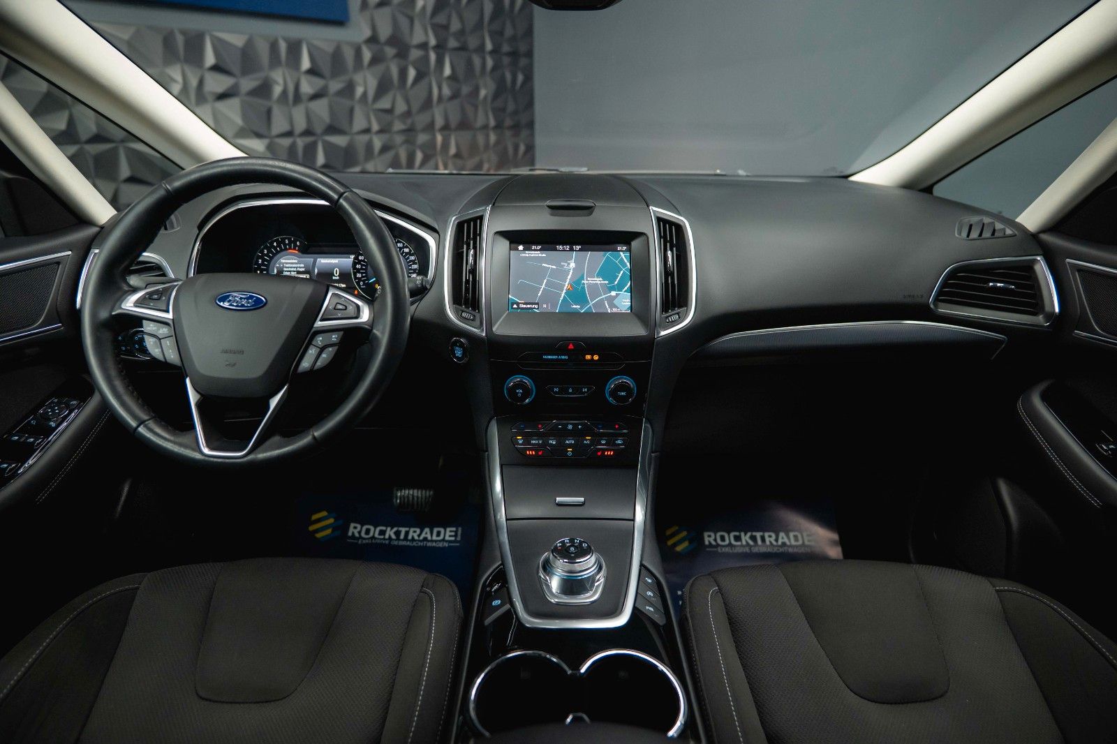 Fahrzeugabbildung Ford S-Max Titanium 2.0 EcoBoost *ACC*Kamera*LED*