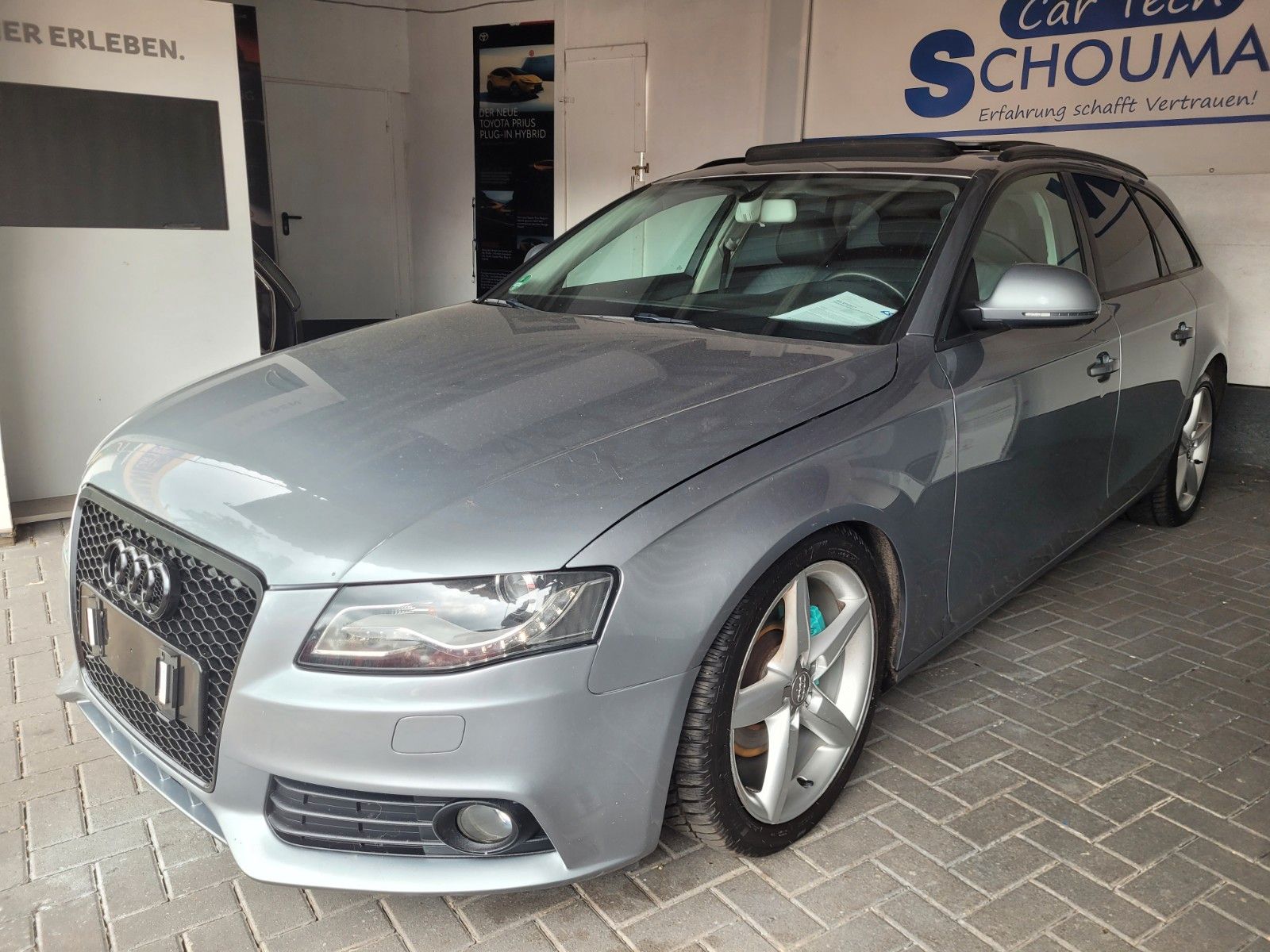 Audi A4 - 1