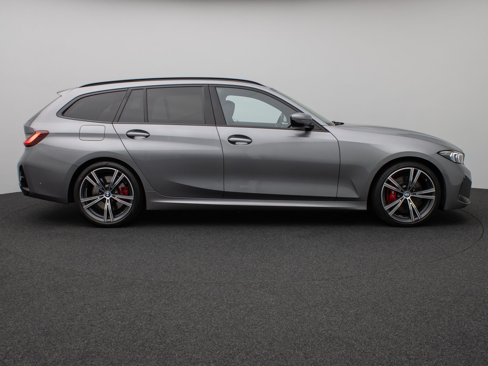 Fahrzeugabbildung BMW 320d M Sport Pro Panorama Kamera HUD DAB H/K 19"