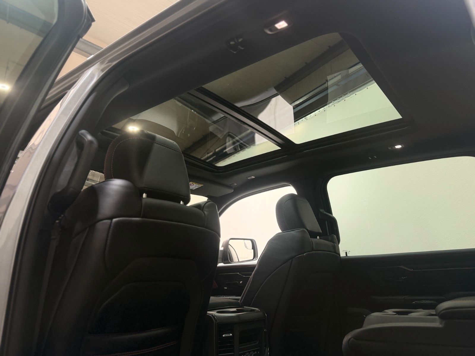 Fahrzeugabbildung Dodge RAM 1500 RHO H/O