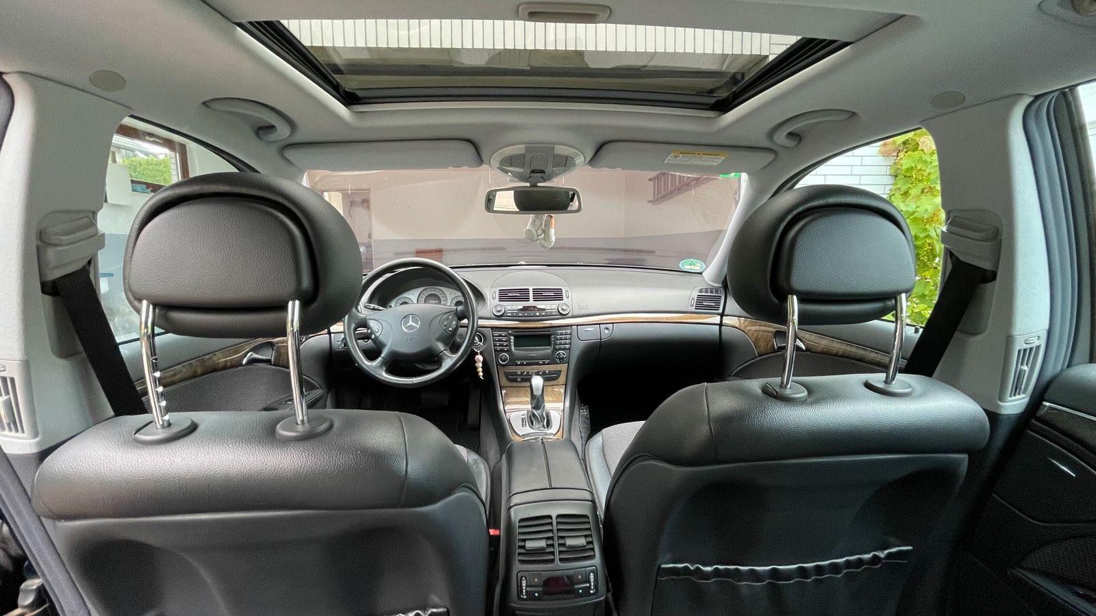 Mercedes-Benz E280 2004 — photo 9