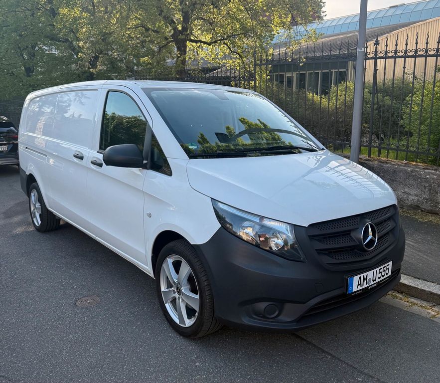 Image of Mercedes-Benz Vito