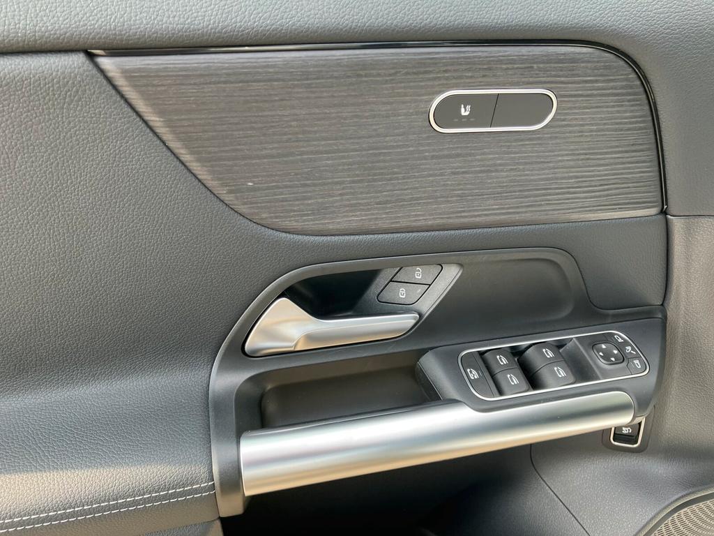 Mercedes-Benz GLA 180