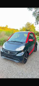 Smart ForTwo cabrio 1.0 52kW mhd edition sharpred ... - Smart ForTwo mit Benzin-Antrieb: Rot, Leder