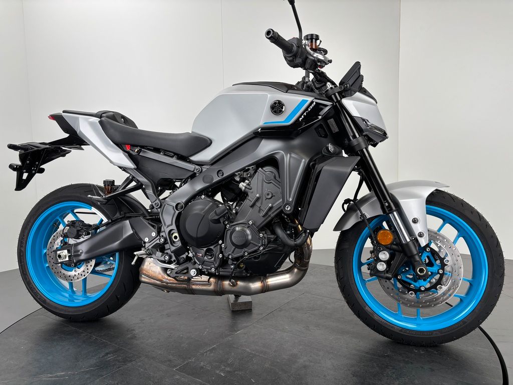 Fahrzeugabbildung Yamaha MT-09 *AKTION: TRANSPORT & SOUND ! *MJ2025