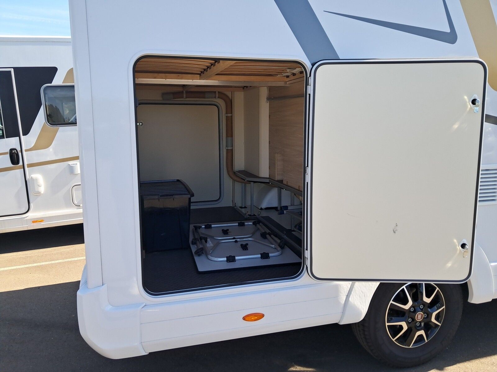 Fahrzeugabbildung Eura Mobil Activa One 690 HB Sat/TV Markise Navi Radträger