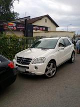 Mercedes-Benz Mercedes ML 350 4MATIC AMG Packet - Mercedes-Benz ML 350 in Frankfurt (Main)