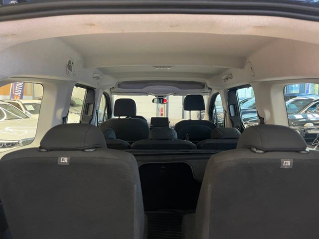 MYAUTOCENTER – Gebraucht- und Jahreswagen mit Werkstattservice in Pfaffenhofen Peugeot Rifter Allure L2*2. Hand*AHK*Klima*Navi*7-Sitzer