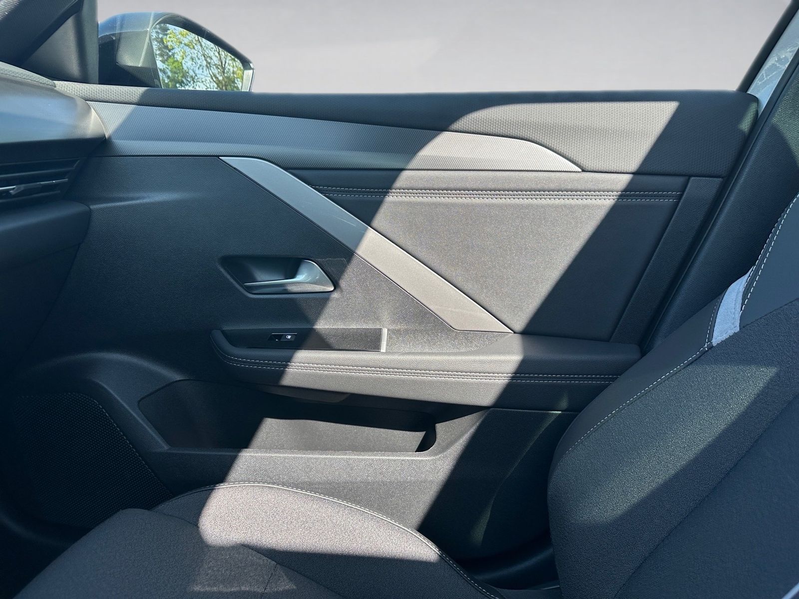 Fahrzeugabbildung Opel Astra L Sports Tourer 1.2 Turbo GS 360,HUD,LED