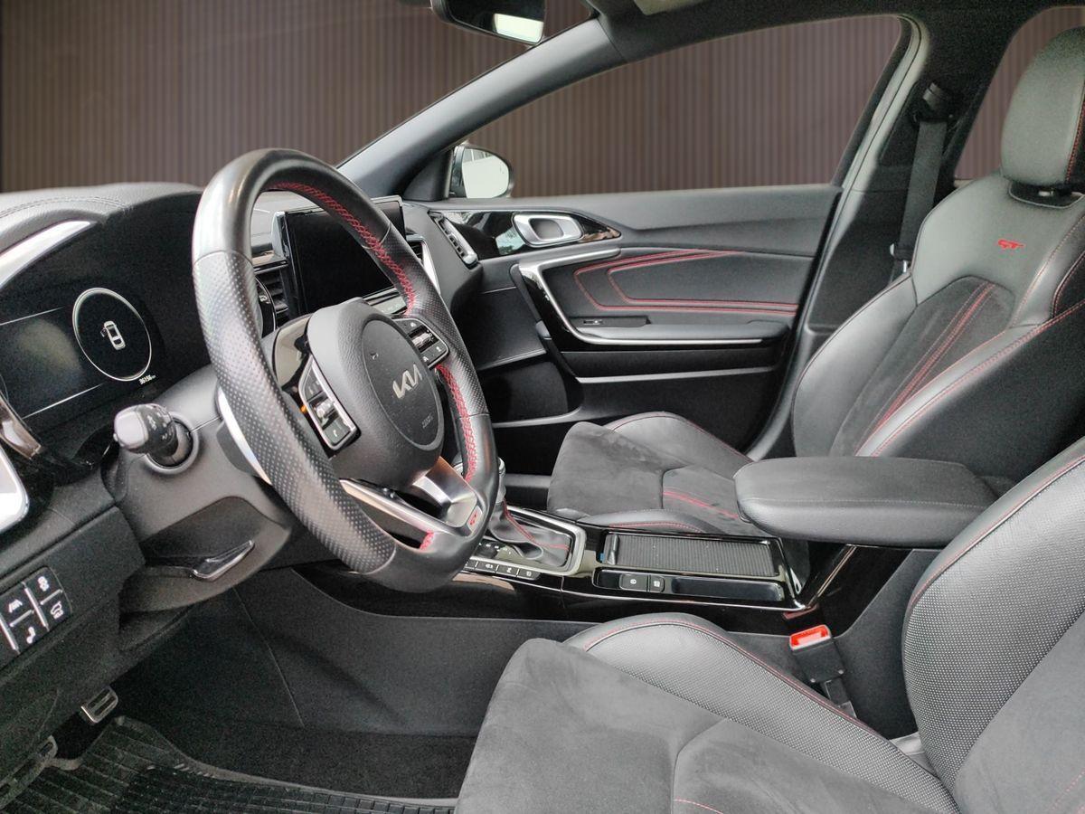 Kia ProCee'd 1.6 T-GDI DCT GT LED|Navi|4xSHZ|virt.Co