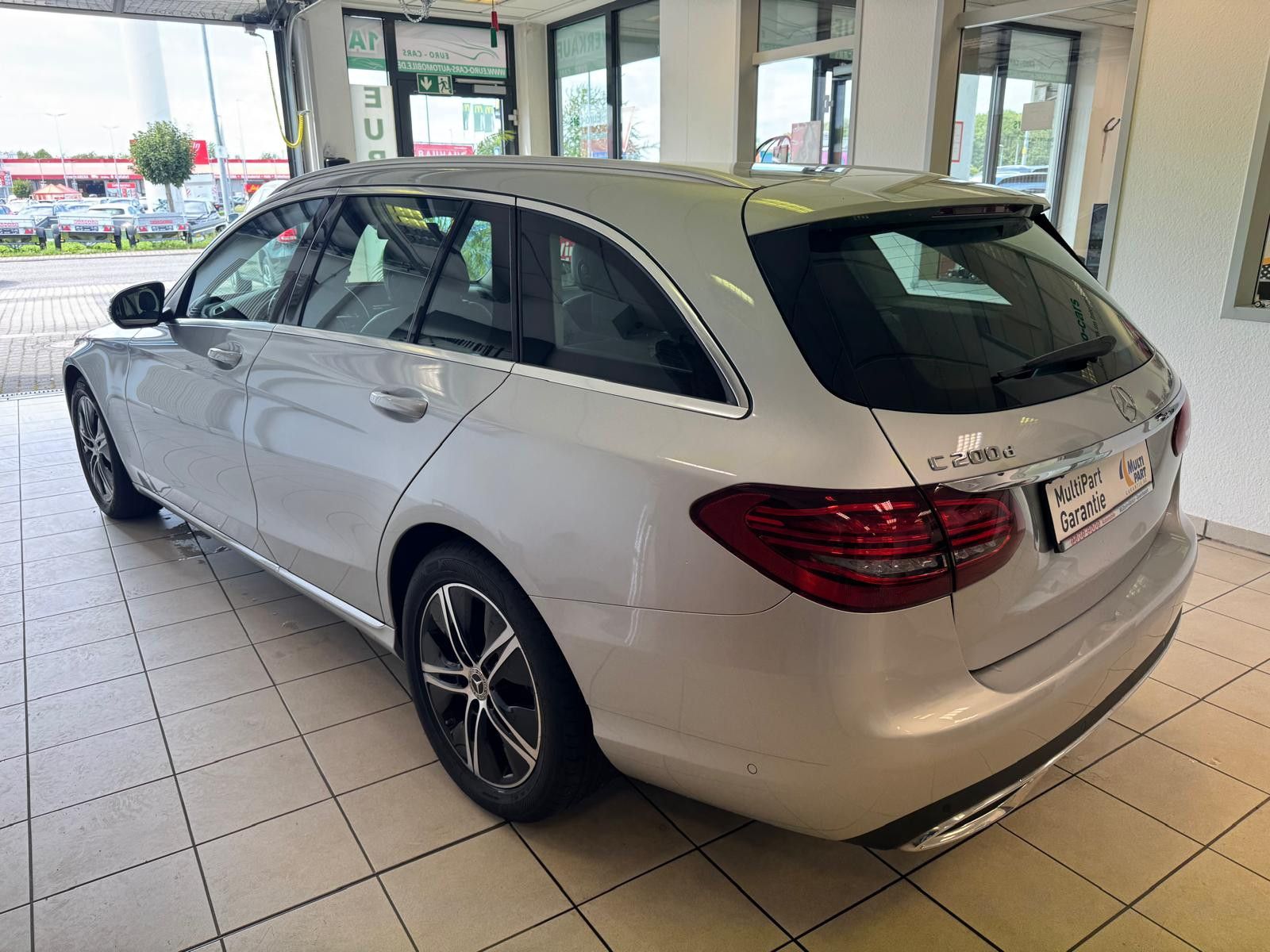 Fahrzeugabbildung Mercedes-Benz C 200 T-Modell AVANTGARDE/AHK/NAVI/KLIMA