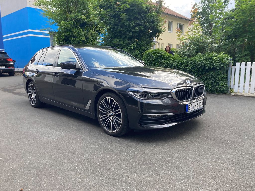 Image of BMW 540