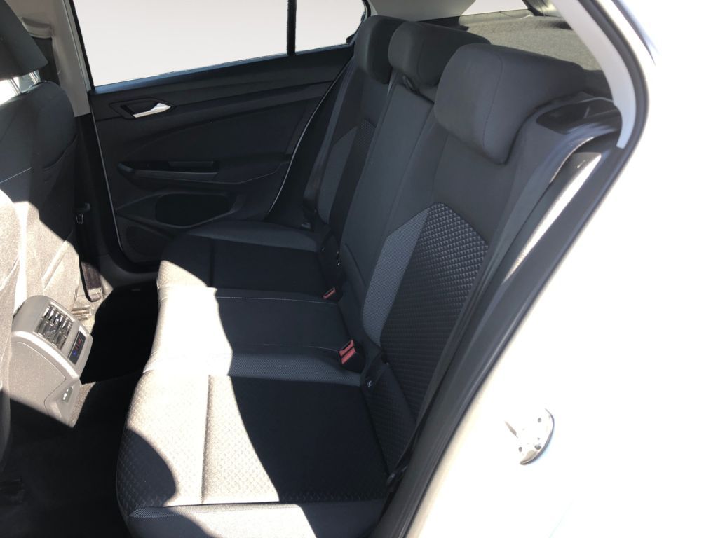 Fahrzeugabbildung Volkswagen Golf 1.5 TSI OPF Life ACC Top Zustand