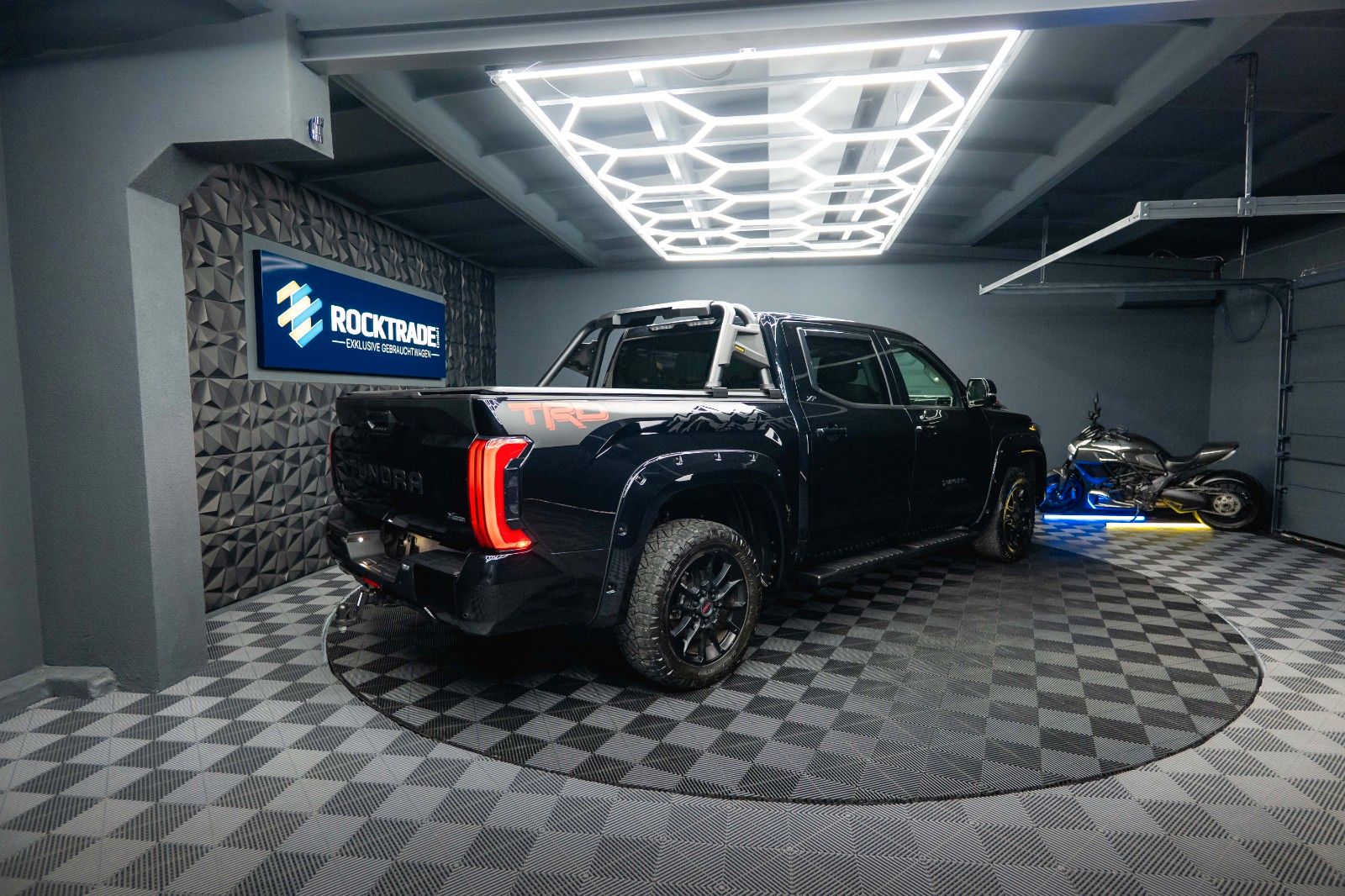 Fahrzeugabbildung Toyota Tundra 3.4L V6 4x4 TRD PRO Style *LED*ACC*19%*