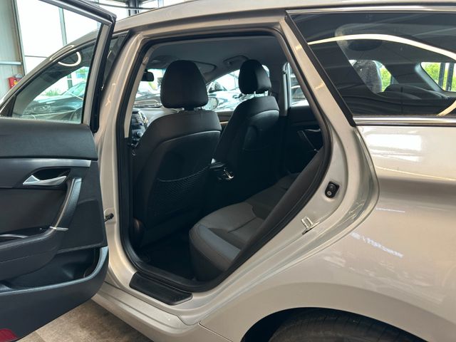 Hyundai i40 cw 5 *Tempo*AHK*SitzHZ*PDC*