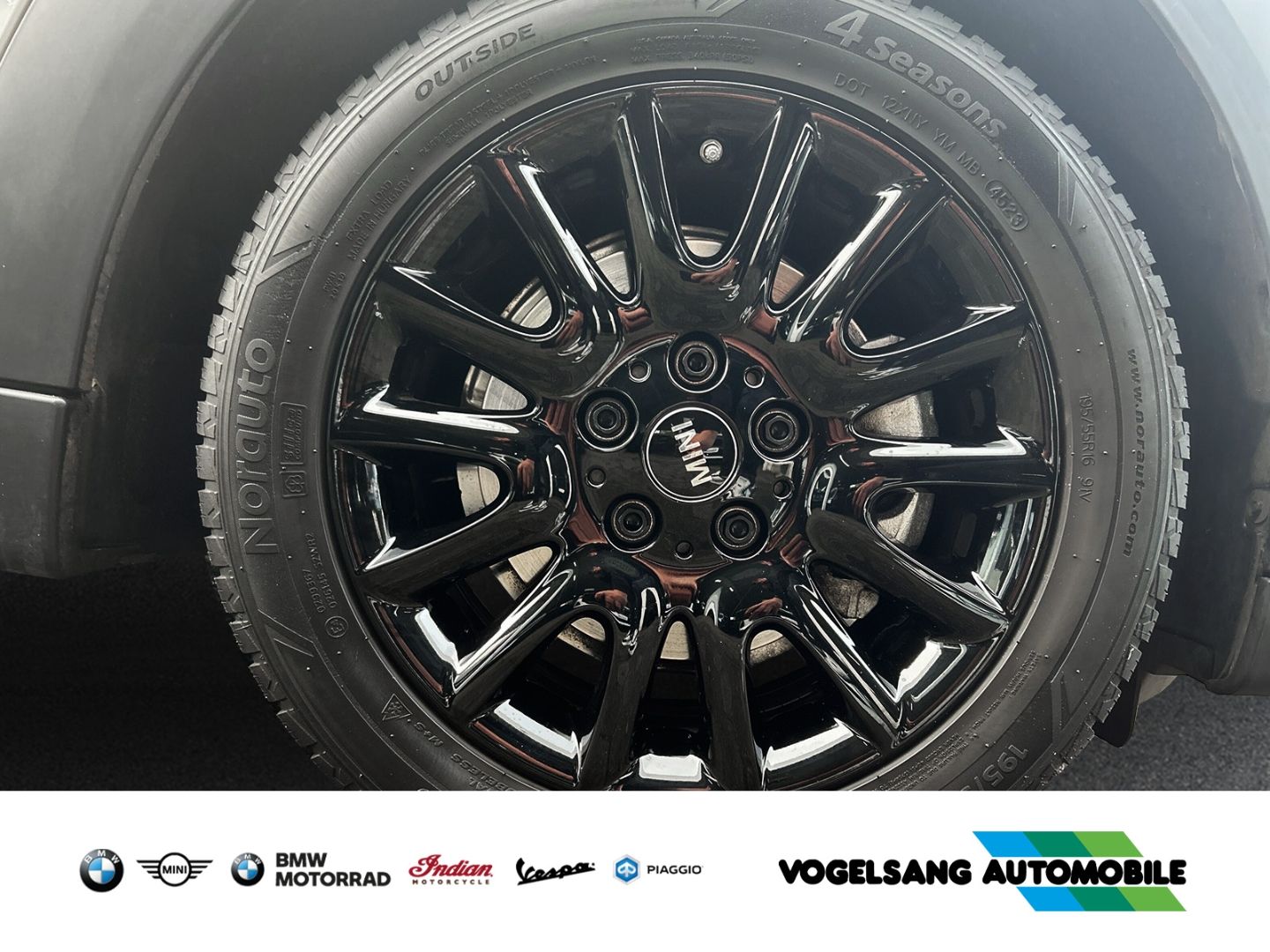 Fahrzeugabbildung MINI Cooper Classic Trim,Tempomat,L&MFelgen,LEDSchein