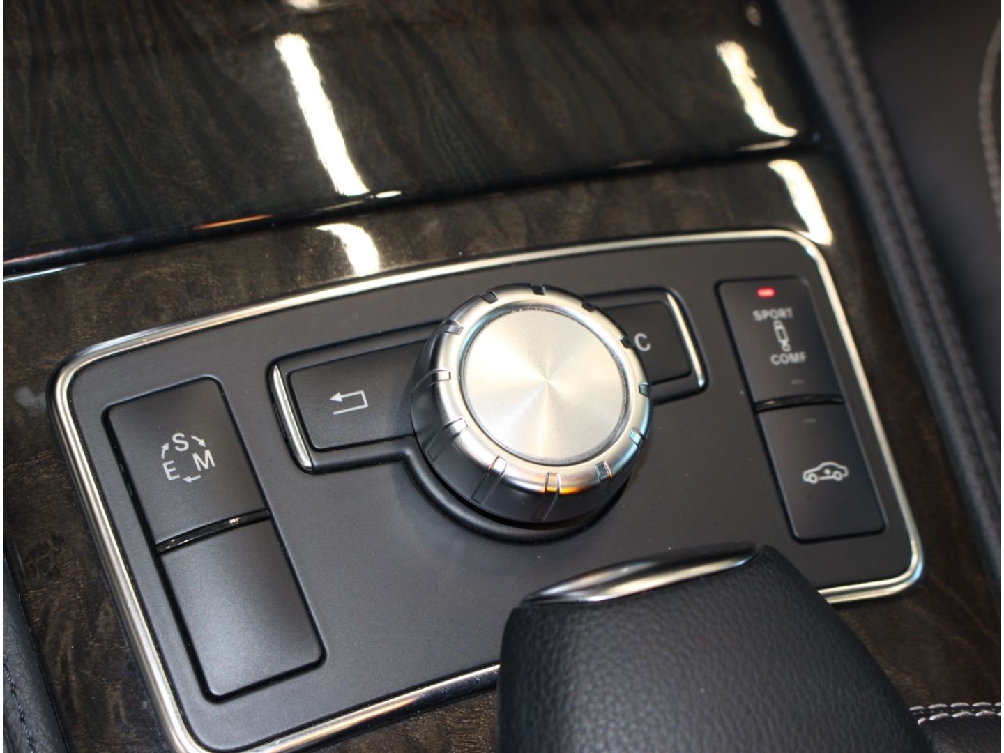 Fahrzeugabbildung Mercedes-Benz CLS 500 AMG Line 2.Hand*H&K*Bi Xenon*Airmatic