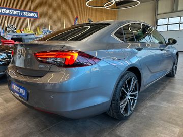 Opel Insignia*LKHZ*2-ZONEN*CARPLAY*TEMPO*PDC*LED