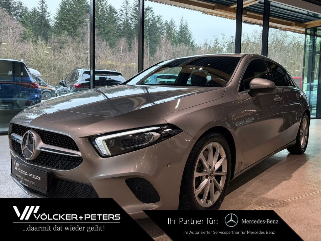 MERCEDES-BENZ A 220+DISTRONIC+WIDESCREEN+MULTIBEAM+PROGR+MBUX