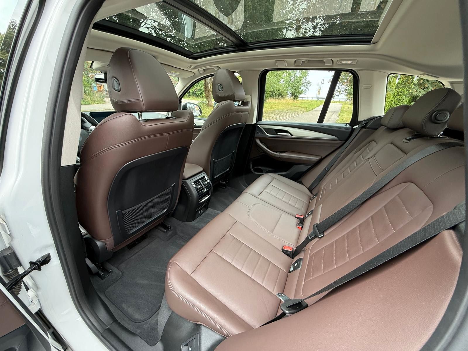 BMW iX3 Impressive / Panorama / 306 Grad / LED / 20" foto 25