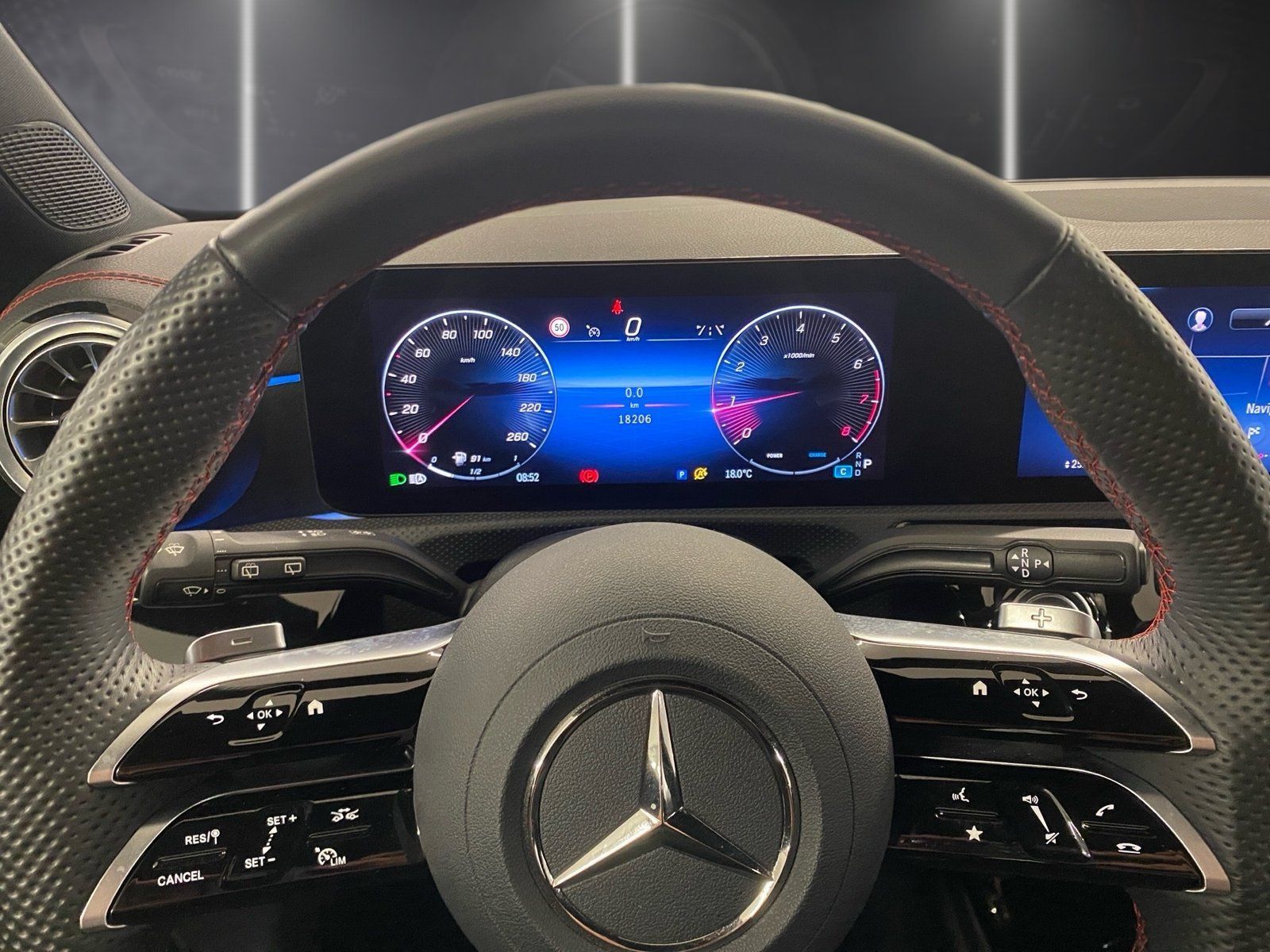 Fahrzeugabbildung Mercedes-Benz CLA 180 SB AMG PLUS*Kamer*LED*Easy-Pack*CarPlay*