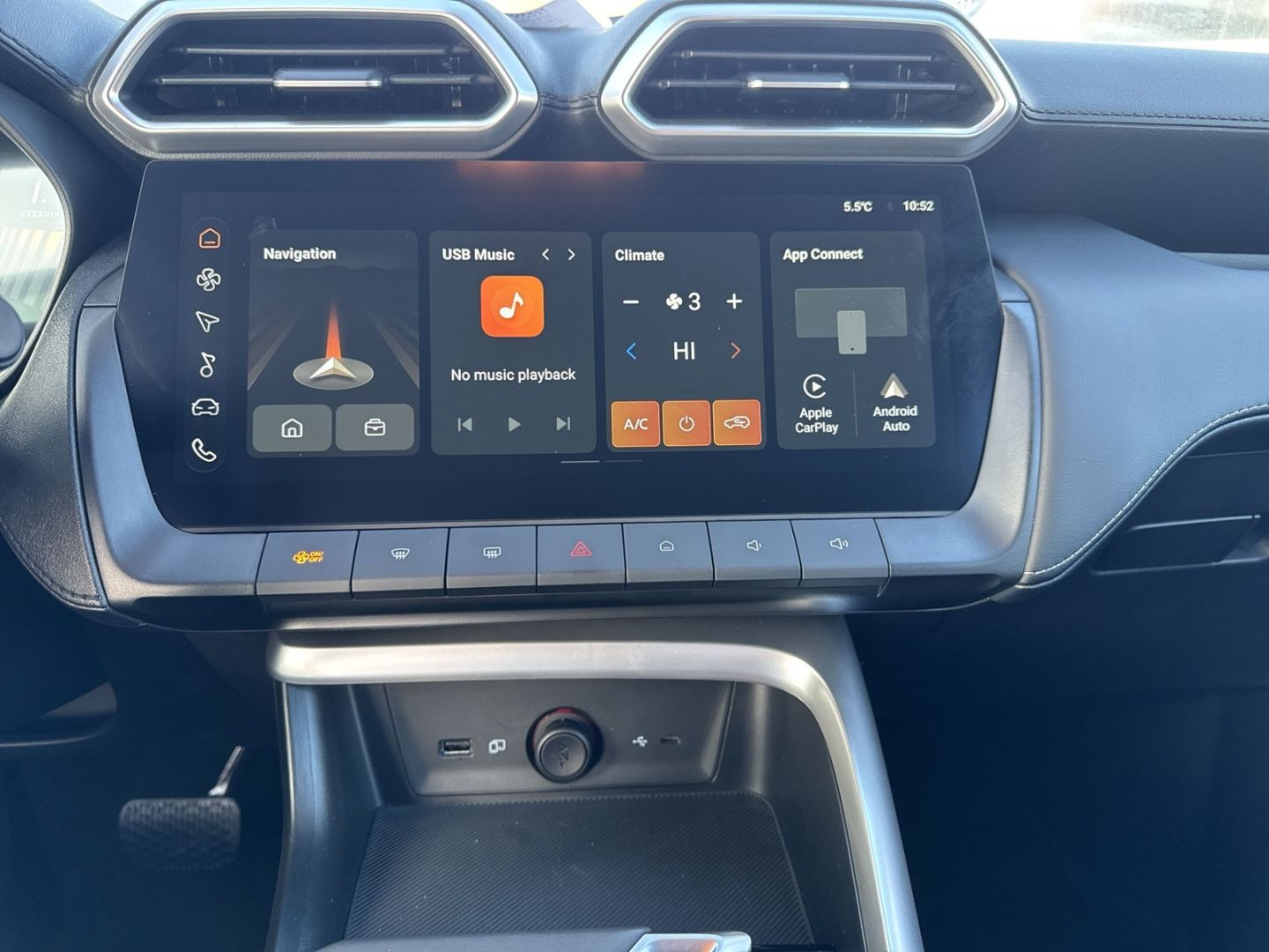 Fahrzeugabbildung MG ZS Hybrid+LUX AT MY25 TOP FINANZ*