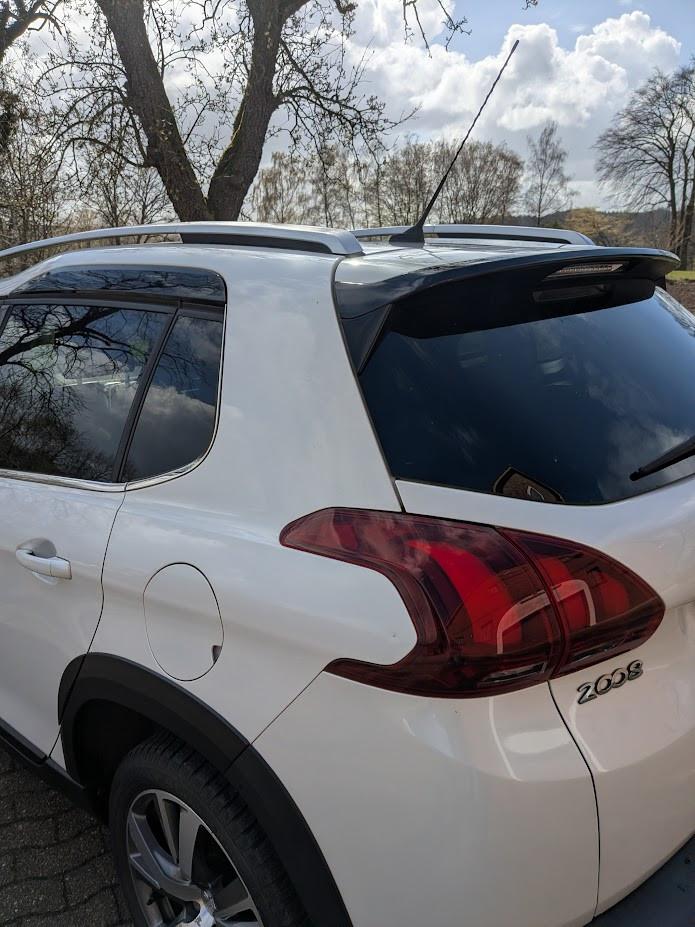 Peugeot 2008 Crossway Pure Tech, TÜV neu, Inspektion neu