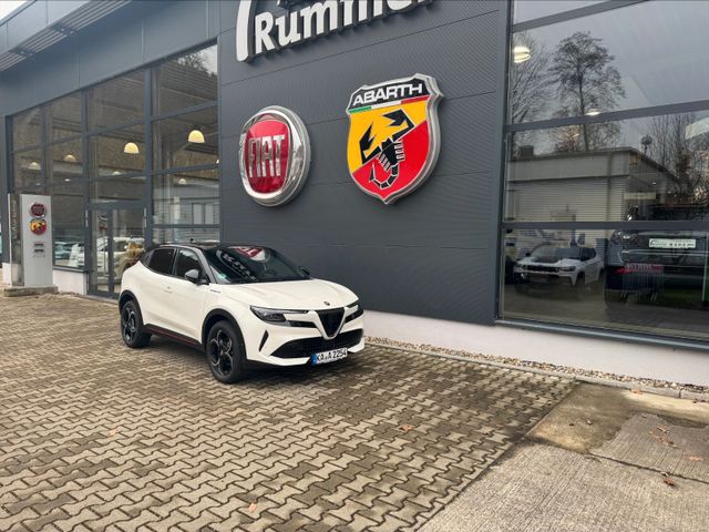 Alfa Romeo Junior 1.2 MHEV 100kW +TECH-PAKET+