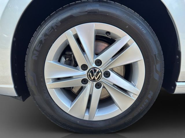 Golf VIII Variant 2.0 TDI Life SHZ NAVI ACC LED