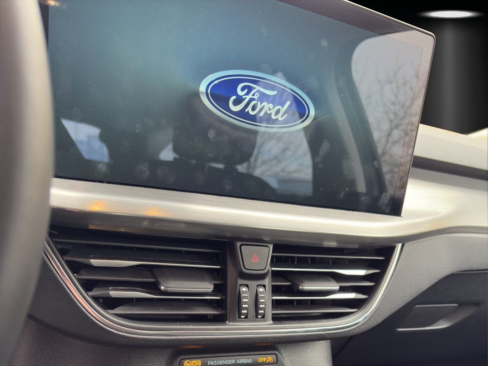 Fahrzeugabbildung Ford Focus Titanium Turnier Winter P. Kamera e.Call