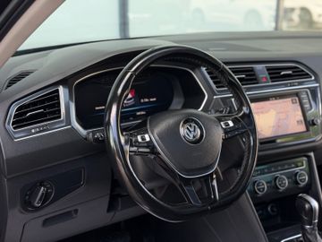 Volkswagen Tiguan - 10