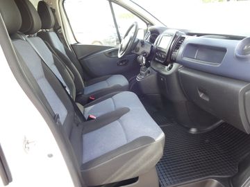 Opel Vivaro - 8