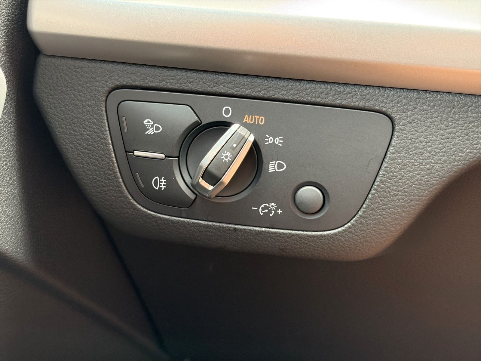 Fahrzeugabbildung Audi Q5 e Quattro Sport*S-Line*SHZ*NAVI*LED*